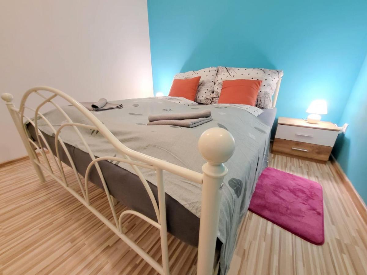 Apartment Velky 2 *
